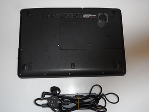 Sülearvuti Acer Aspire ES1-572 + laadija + karp (4 foto / 6)
