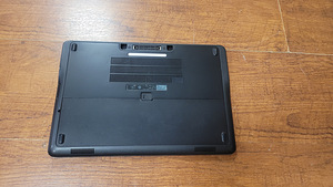Dell Latitude E7240 I7,16GB,128SSD,Win 11 (3 foto / 3)