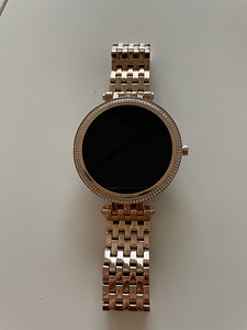 Michael kors часы (2 фото из 4)