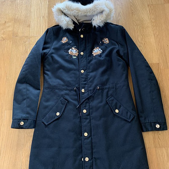 Guess зимнее пальто 160 см