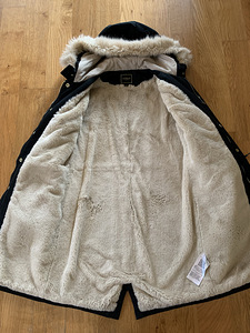 Guess talvemantel 160 cm (2 foto / 3)