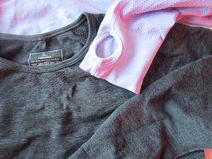 UUED TRENNI CROP TOPID-5tk-35euri! (2 foto / 5)