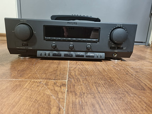 Philips FR911 AM/FM Stereo Receiver (1 фото из 3)