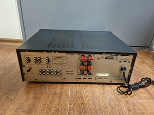 Onkyo A-8700 Integrated Stereo Amplifier (3 фото из 3)