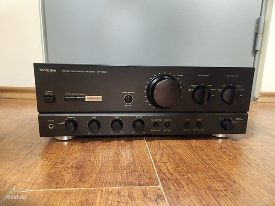 Technics SU-VX820 Stereo Integrated Amplifier
