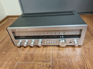 TEAC AG-2700 AM/FM Stereo Receiver (2 foto / 4)