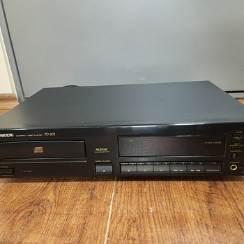 Pioneer PD-202 Stereo Compact Disc Player