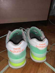 New Balance (оригинал) (3 фото из 3)
