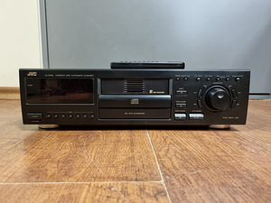 JvC XL-M316BK (1 foto / 3)