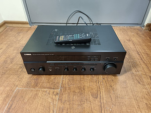 Yamaha RX-397 AM/FM Stereo Receiver (2 фото из 3)