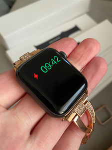 Apple watch series 5 Color: space gray 40mm (2 foto / 3)