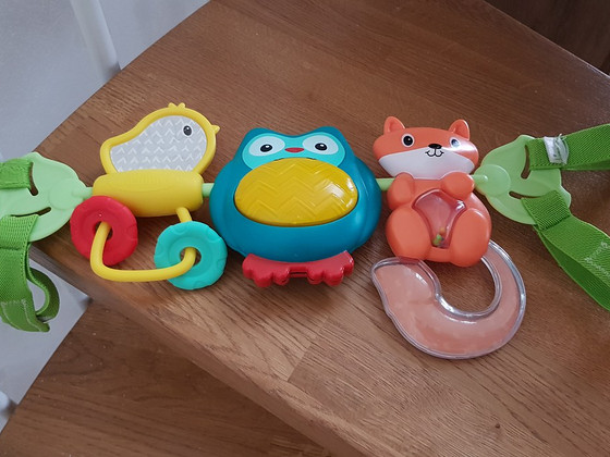 Музыкальная игрушка , кровать или колыбель