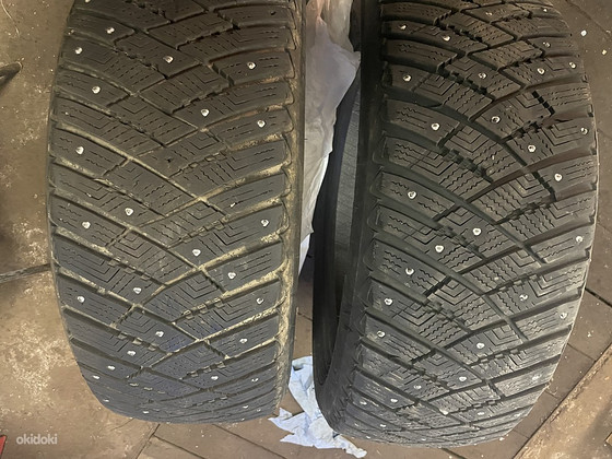 Müüa Naastrehvid 215/55 R17
