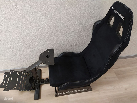 Playseat Evolution rallitool