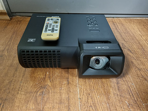 Sanyo PDG-DWL 100 (2 foto / 4)