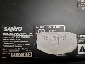 Sanyo PDG-DWL 100 (4 foto / 4)