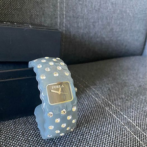 Furla часы (2 фото из 4)