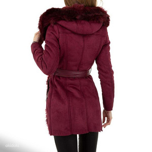 Куртка зимняя р. L (3 фото из 3)