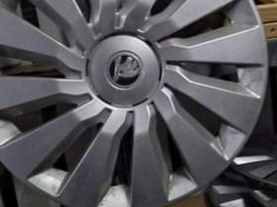 Continental talverehvid 16" + plekkvelg koos ilukilbiga