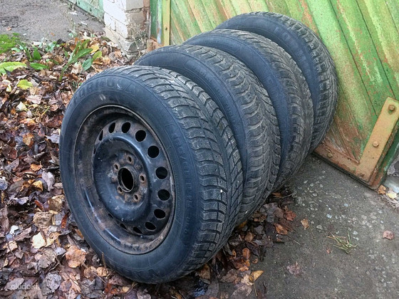 Veljed rehvid korgid Mitsubishi (komplekti hind)