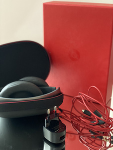Беспроводные наушники Beats Studio Wireless, серый (9 фото из 10)