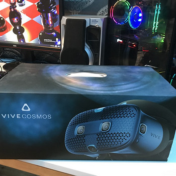 HTC Vive cosmos