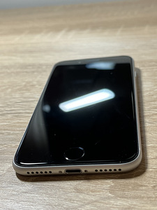 Продать iPhone Se 2020 | (1 фото из 8)