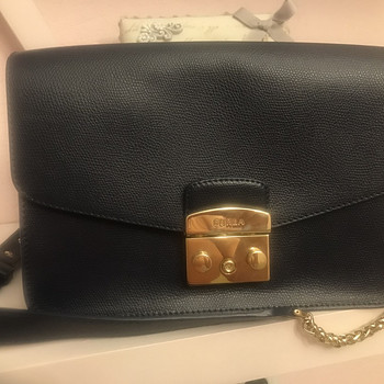 Furla kott