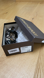 Обувь для девочек roberto cavalli s. 25 (3 фото из 4)