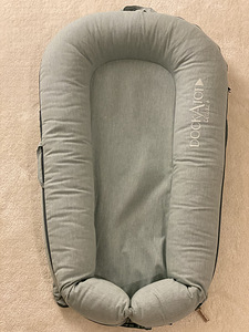 DockATot Deluxe+ - Marine Chambray (2 foto / 2)