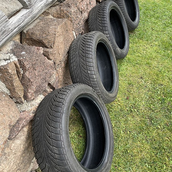 245/45 R18 - Goodyear Ultragrip 8 Performance