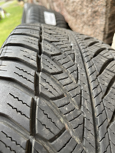 245/45 R18 - Goodyear Ultragrip 8 Performance (2 foto / 6)