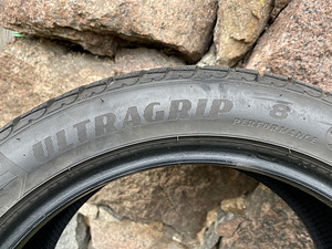 245/45 R18 - Goodyear Ultragrip 8 Performance (3 foto / 6)