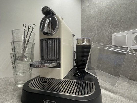 Kohvimasin nespresso + nespresso latte klaasid ja kapslikarp