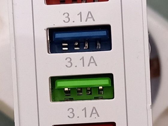 4 USB-адаптер, быстрое зарядное устройство 5Vx3A
