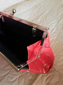 Clutch (2 foto / 5)