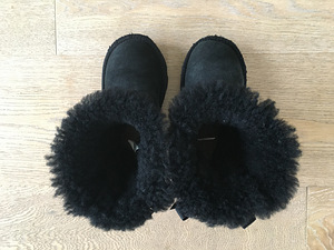 UGG Зимние сапоги (1 фото из 4)