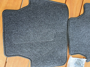 Honda Accord 2003-2007 коврики (4 фото из 5)
