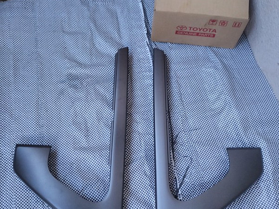Toyota Land Cruiser 200 7461260080 7461160030