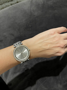 Michael Kors часы (1 фото из 5)