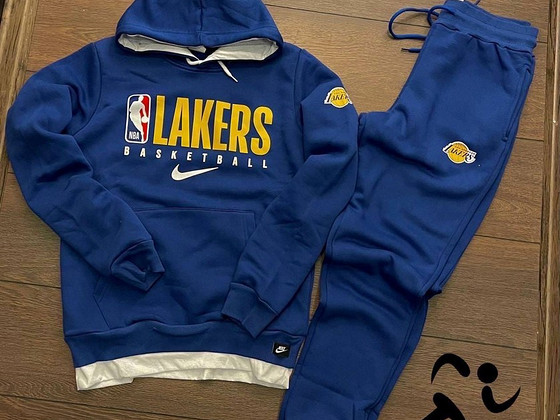 Спортивные костюмы Nike Lakers
