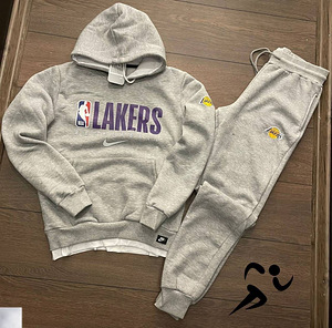 Nike Lakersi dressid (6 foto / 9)