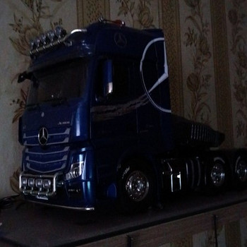 Mercedes Benz Actros 3363 Giga Space 6x4 RC 1:14