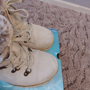 Зимние сапоги SKECHERS р.37