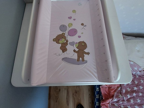 Kummut mähkimisalusega