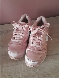 Nike tossud, 37 (1 foto / 3)