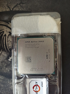AMD Athlon 200GE, 35W, 3.2GHz (Radeon Vega 3 Graphics) (1 foto / 2)