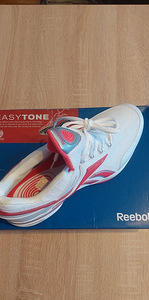 Кросовки новые Reebok. (2 фото из 3)