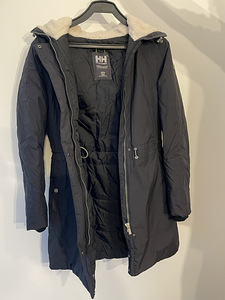 Женская парка helly hansen - размер M (1 фото из 4)