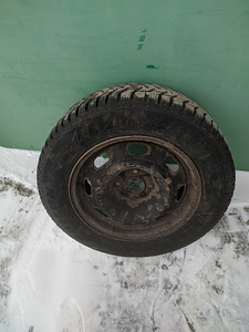 R15 зимняя резина (6 фото из 6)